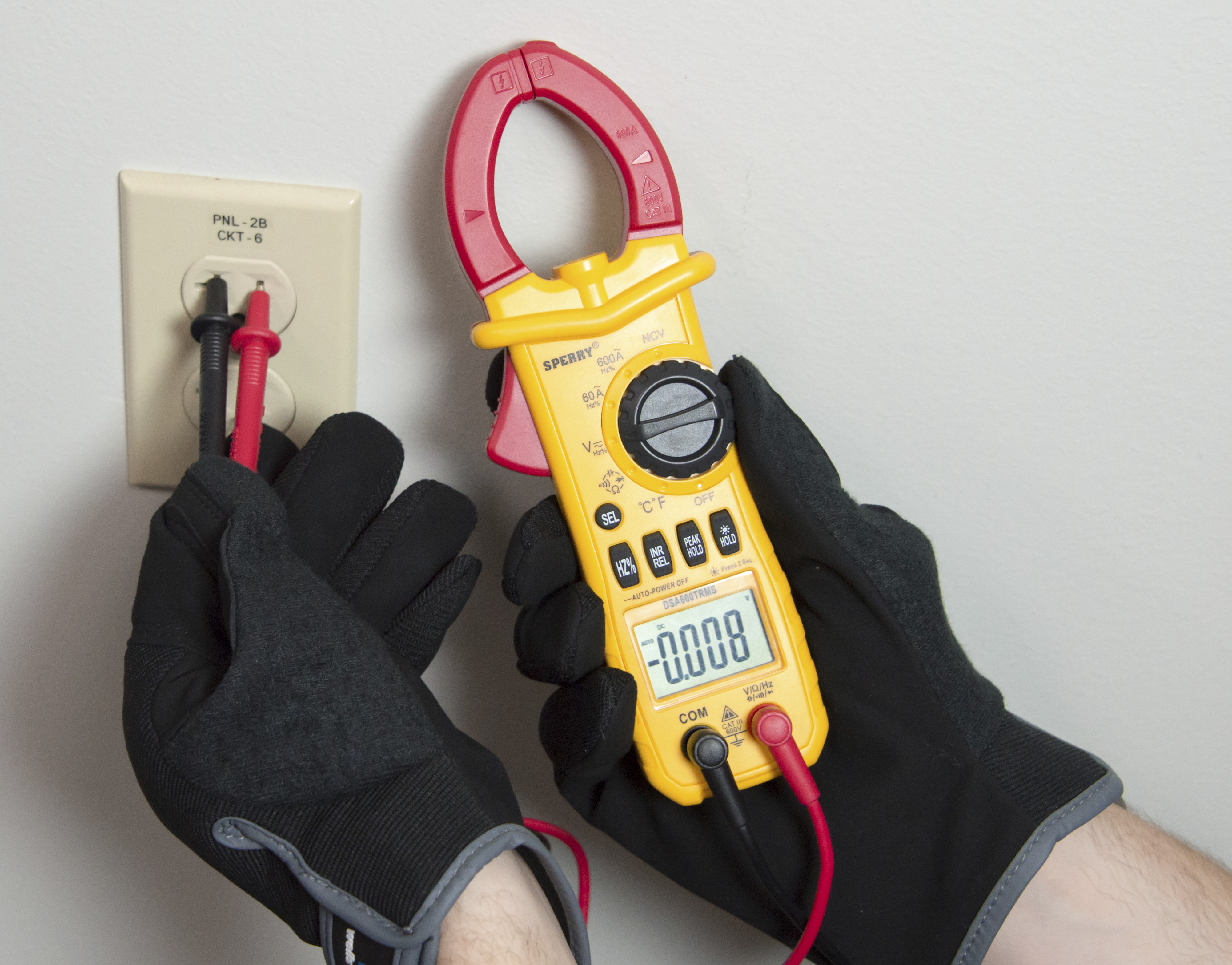 Sperry Instruments True RMS 600A Clamp Meter Sperry Instruments True RMS 600A Clamp Meter